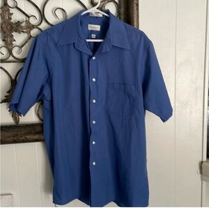 Mens Van Heusen button down top